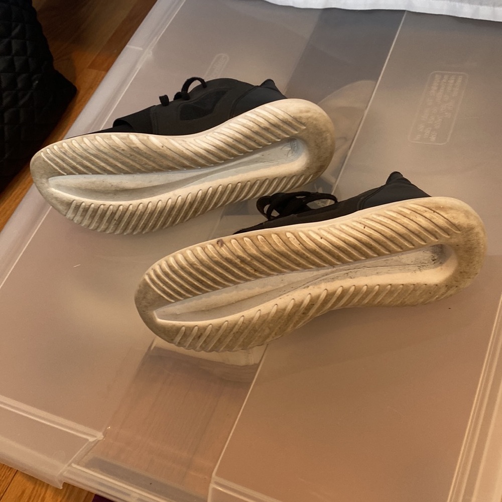 Adidas women’s tubular defiant fashion sneaker - Picture 8 of 8